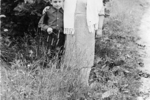 Берта с внуком в Юрмале.