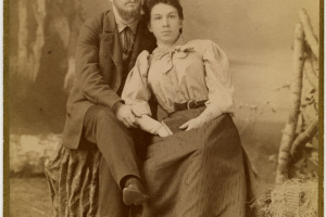 С.А. Лясс и Н.И. Штессель. Вильна. Около 1894.
