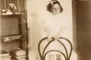 Наталия Гольдман - старшая дочь Михаила Гольдмана и Евы Лясс. Около 1918 г.