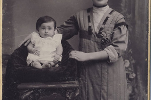 Ревекка Фин (Лясс) с дочерью Людмилой (Люсей).