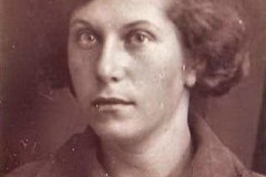 Лидия Мицкун - студентка Московского инженерно-строительного института. Около 1937 года.
